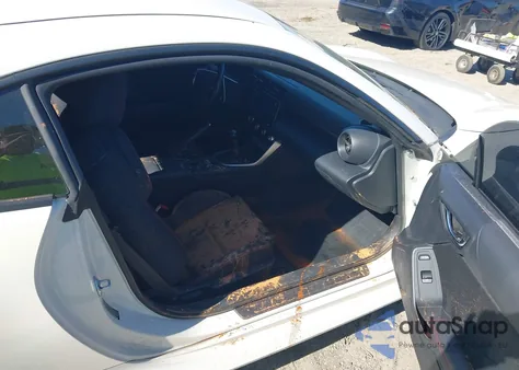 2022 Subaru Brz Premium z USA, uszkodzony, nr VIN JF1ZDBB19N9701464